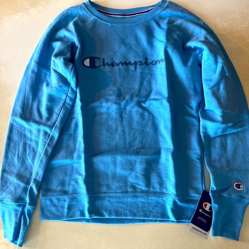 NWT Champion Women’s Classic Powerblend Crew Neck Sweatshirt Color: Blue Size: S